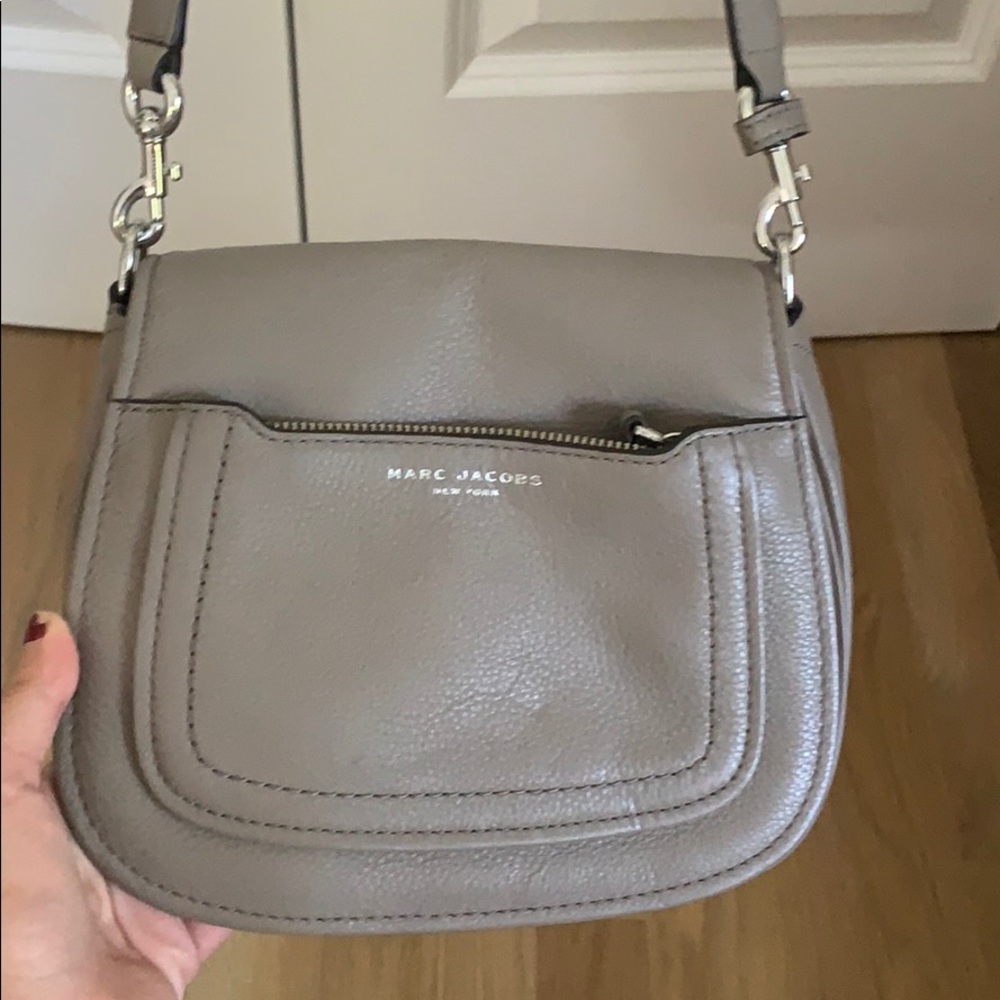 NEVER USED: Marc Jacobs messenger bag